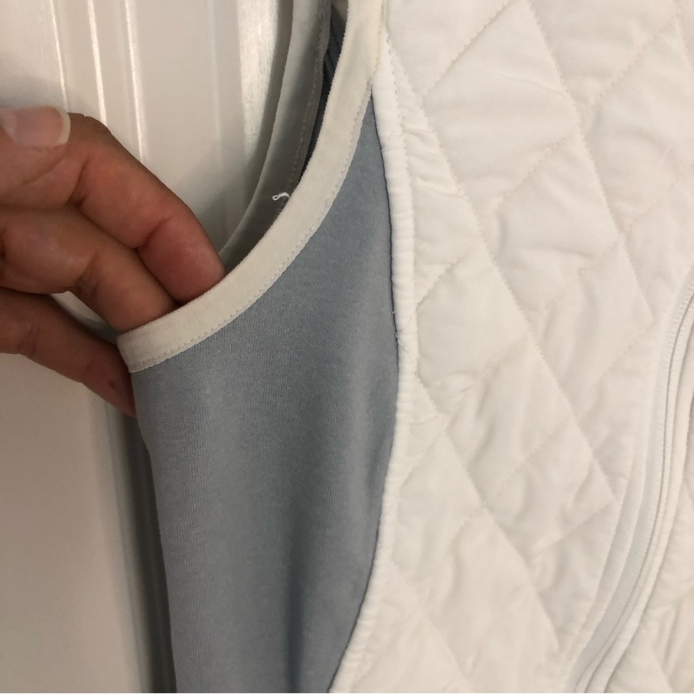 Athleta upside spandex blend white/Grey quilted zippered vest bodycon Sz XXS - Picture 6 of 12